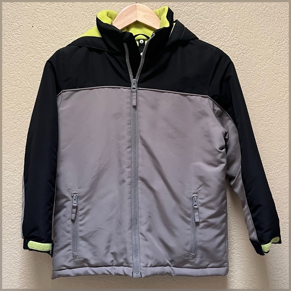 Roebuck & Co. Boy Zip Up Jacket Gray Color Size S(8)